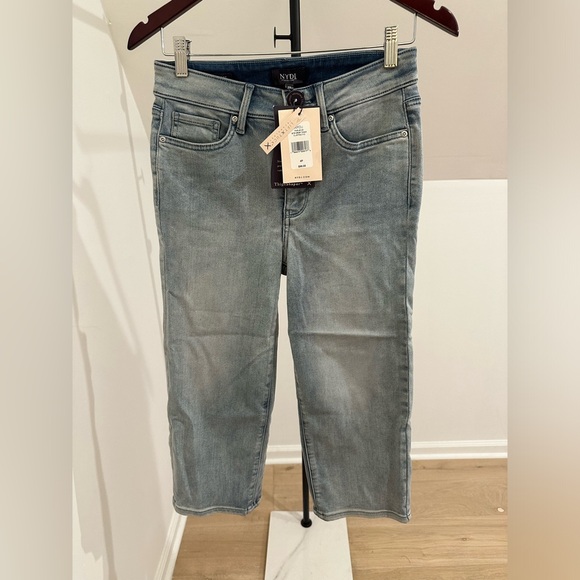 NWT NYDJ Light Wash Cropped Jeans - Picture 1 of 3